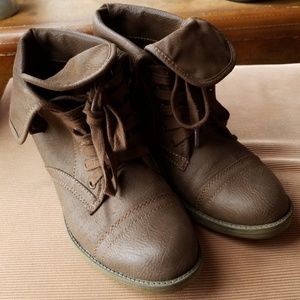 Rocket Dog Brown Boots